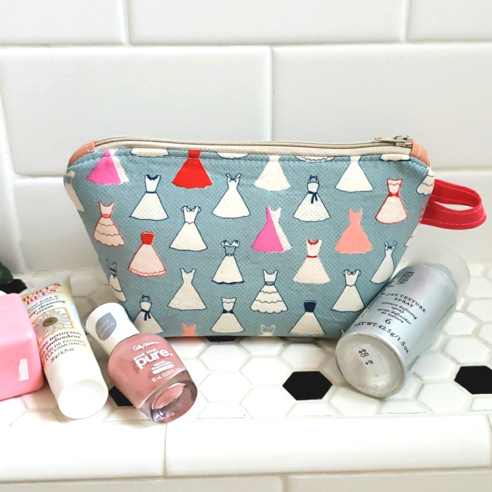 🪡👗 Handmade Cotton Pouch! - Picture 4 of 9